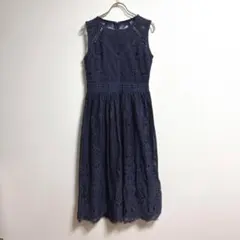 良品 トゥエルブアジェンダ M ノースリーブワンピース レース ロング 上品 紺のサムネイル
