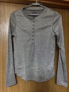 ヘンリーネック Tシャツ