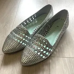 【美品・ほぼ新品】DIANA シルバー スリッポン　22.5