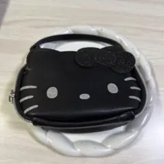 HELLO KITTY × BRILMY」ミニコスメポーチ　黒