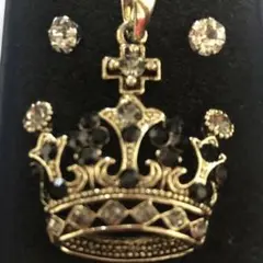 ヴィンテージ王冠デザイン ペンダント