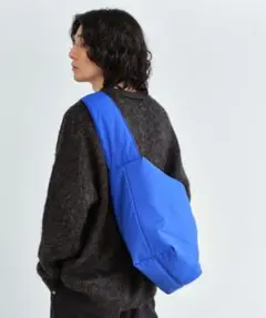 Item thumbnail for item e922bf2f-e894-4218-897b-988d8ba393b1