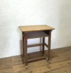 1852 레트로 오래된 나무 책상 테이블 작업대 학교 책상 오래된 가구 빈티지