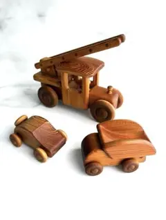スウェーデン製（デブレスカ社）木製車のおもちゃ 3点セット オイル仕上げ