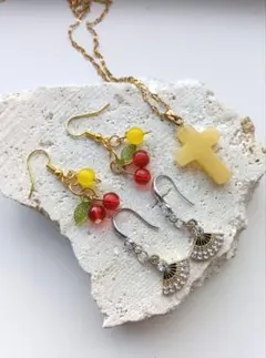 Item thumbnail for item 12705157-2c5b-47f1-8fbe-58b25087fc60