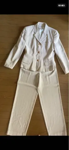 レディーススーツ