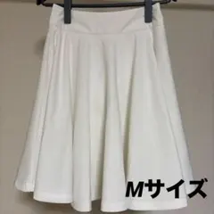 【最終価格】 ホワイト フレアスカート 後ろファスナー Mサイズ　可愛い 韓国