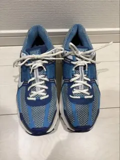 NIKE ZOOM VOMERO 5 WORN BLUE