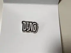 DINO SEVENTEEN PINS