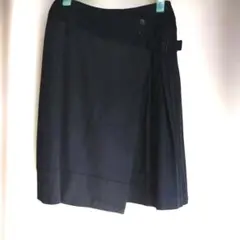 BURBERRY 黒 巻きスカート