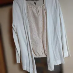 ナチュラルビューティベーシックホワイトカーディガンとカットソー