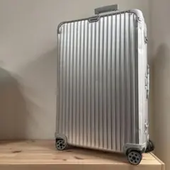 期間限定RIMOWA リモワ キャリーケース シルバー 22x48x75 - メルカリ