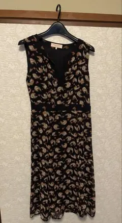美品 LAURA ASHLEY 花柄 ワンピース