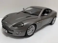 GUILOY製 アストン・マーチンDB7 マルーンカラー　1/18 中古品 GUILOY製 アストン・マーチンDB7 マルーンカラー 1/18 中古品 - メルカリ