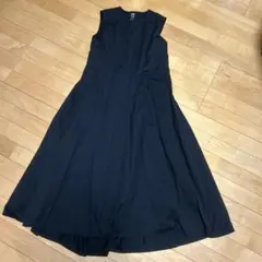 UNIQLO x Theory ブラックノースリーブワンピース XL