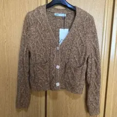 ZARA ビジューボタン クロップド カーディガン
