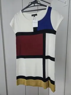 新品・未使用／Reflect　リフレクト　 ニットワンピース　チュニックのサムネイル