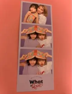 TWICE whatislove？ステッカー