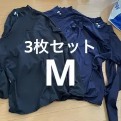UNDER ARMOUR 長袖 ハイネック インナーのサムネイル