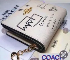 新品.COACHコーチパスキアコラボ二つ折り財布スナップウォレット.ホワイト.白