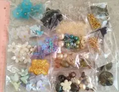 ②匿名配送込み♪即決のみ♪ビーズ、アクリルパーツ、まとめ売り、アクリルフラワー