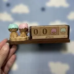サンリオ 木製万年カレンダー キキララ リトルツインスターズ - メルカリ