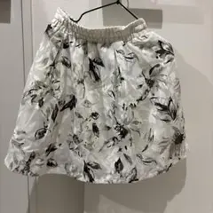 COMME CA ISM 花柄フレアスカート