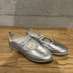 stand oil シルバー ストラップ付きフラットシューズ　23.5センチ