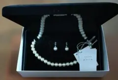 パールネックレスとイヤリングセット
