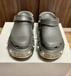 2026年最新】balenciaga crocs 43の人気アイテム - メルカリ
