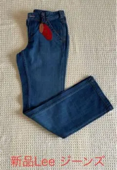 Item thumbnail for item 4eed4783-4a62-419d-896c-935e1ad11038