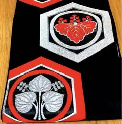袋帯　黒地 赤銀　家紋柄のサムネイル