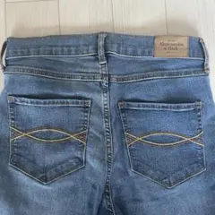【XSサイズ相当】Abercrombie & Fitch スキニー デニムのサムネイル