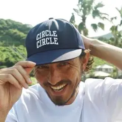 CIRCLE CIRCLE キャップ　ネイビー