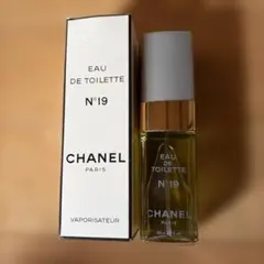 希少】CHANEL Eau de Toilette No.19 100ml - メルカリ