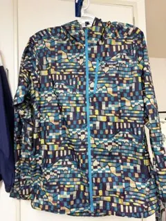 patagonia フーディニ ジャケット XLサイズのサムネイル