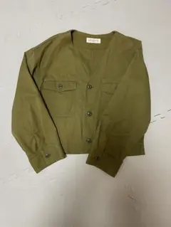 トゥモローランド　ノーカラージャケット オリーブのサムネイル