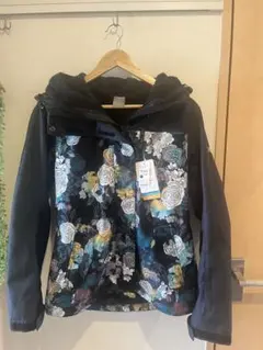 o*3様 【未使用品】ROXY スノーボードウェア　スキーウェア上のみ　ウエアー