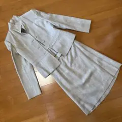 ジャケットとスカートのセット