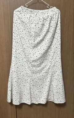レディースロングスカート 白 花柄 GRL