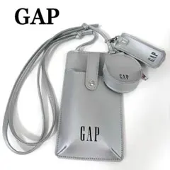 ギャップ GAP スマホショルダー　シルバー　PUレザー　ミニポーチ付きのサムネイル