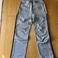 【美品】BLUE CROSS グレー 長ズボン　キッズLサイズのサムネイル
