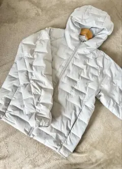 【美品】2025年モデル　ユニクロ　パフテックパーカー