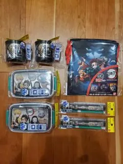 鬼滅の刃 お弁当箱2個&箸セット2個&コップ2個&巾着袋(3枚セット)