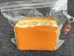 水感スクイーズ　爆発　バナナクリームサンド