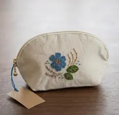 作家さん手作り　刺繍ポーチ【閉店セール】