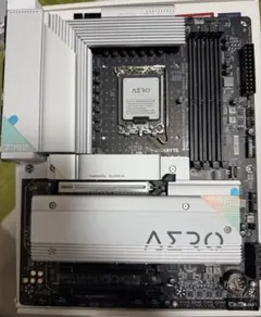 GIGABYTE Z790 AERO G マザーボード 本体のサムネイル