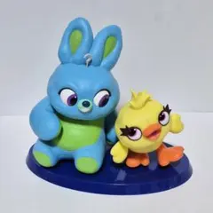 ピクサー トイ・ストーリー4 ダッキー＆バニー プレミアムバディフィギュア