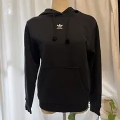 アディダスオリジナルス　パーカー　ブラック　M