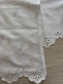 お値下☆。.:＊・゜ホワイトカフェカーテン 葉模様